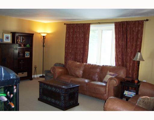 265 Ferncliff Road Rices Landing, PA 15357 - Photo 2 of 18 Living Room.