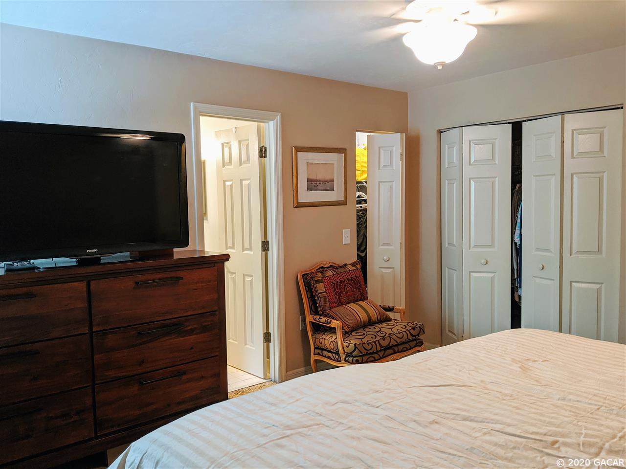 5244 Southwest 97 Way Gainesville, FL 32608 - Photo 6 of 12 Gallery Image 6