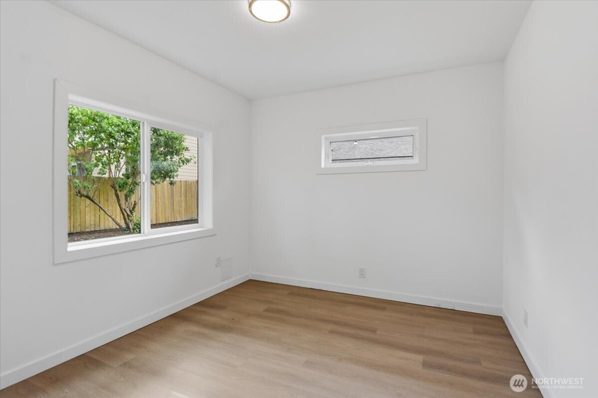 851 Pierce Avenue Northeast Renton, WA 98056 - Photo 26 of 36