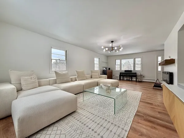 $614,900 | 104 White Rock Hill Road, Bow, NH 03304