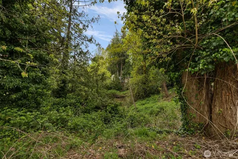 $125,000 | 226 Oyster Bay Avenue, Bremerton, WA 98312