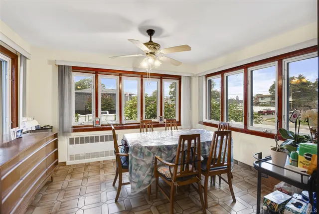 $749,900 | 168 A North Oak Street, Massapequa, NY 11758