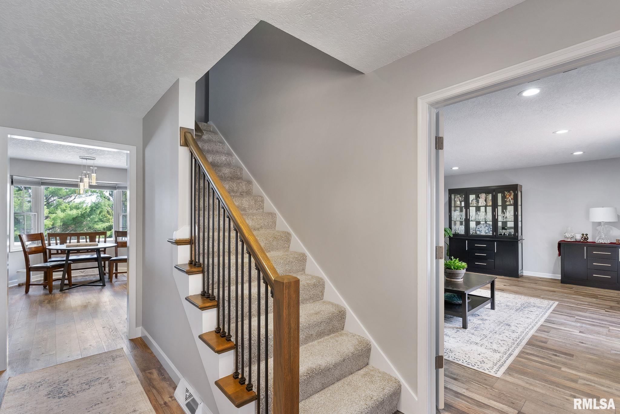 4620 Trails End Road Bettendorf, IA 52722 - Photo 4 of 70