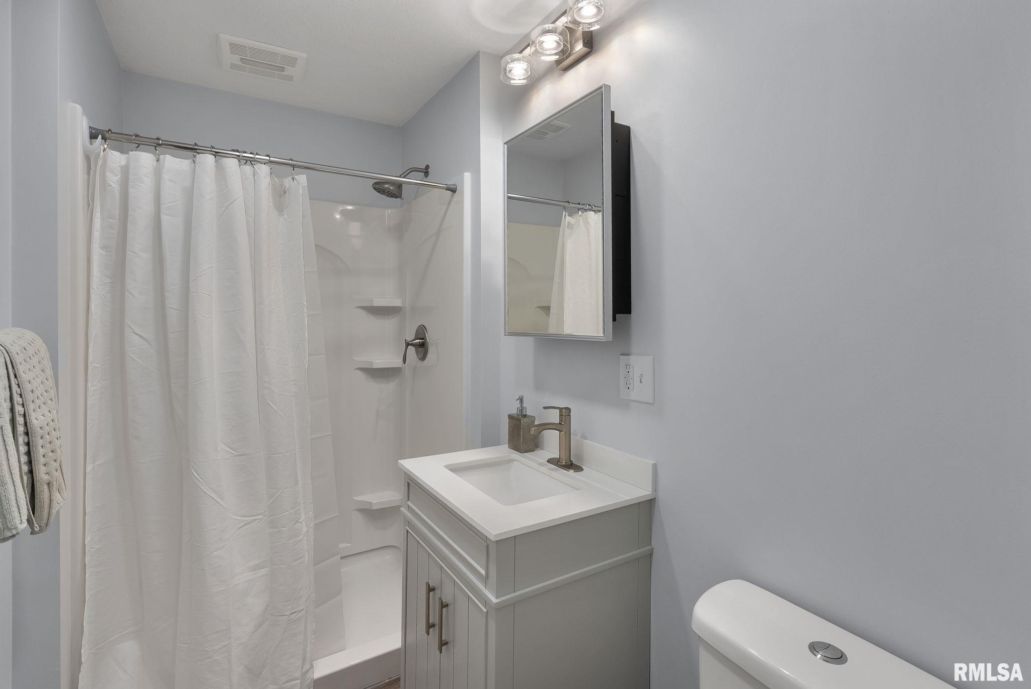4620 Trails End Road Bettendorf, IA 52722 - Photo 42 of 70