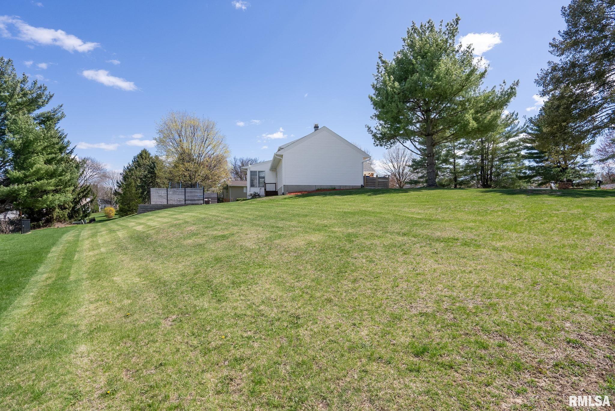 4620 Trails End Road Bettendorf, IA 52722 - Photo 57 of 70