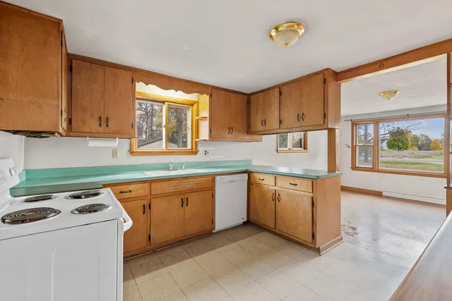 $299,900 | 5344 County Highway East, Colgate, WI 53017