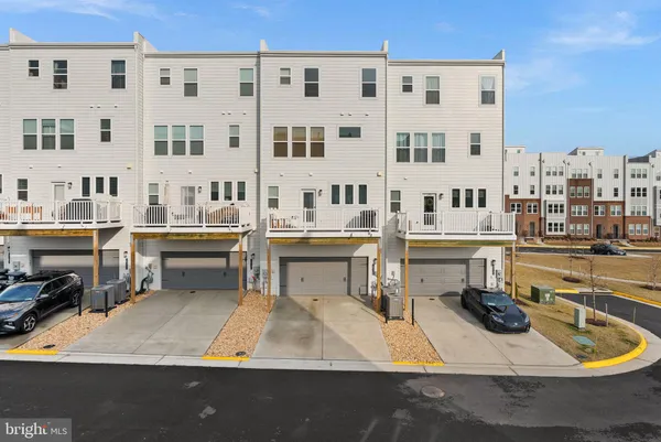 $945,000 | 19738 Peach Flower Terrace, Ashburn, VA 20147