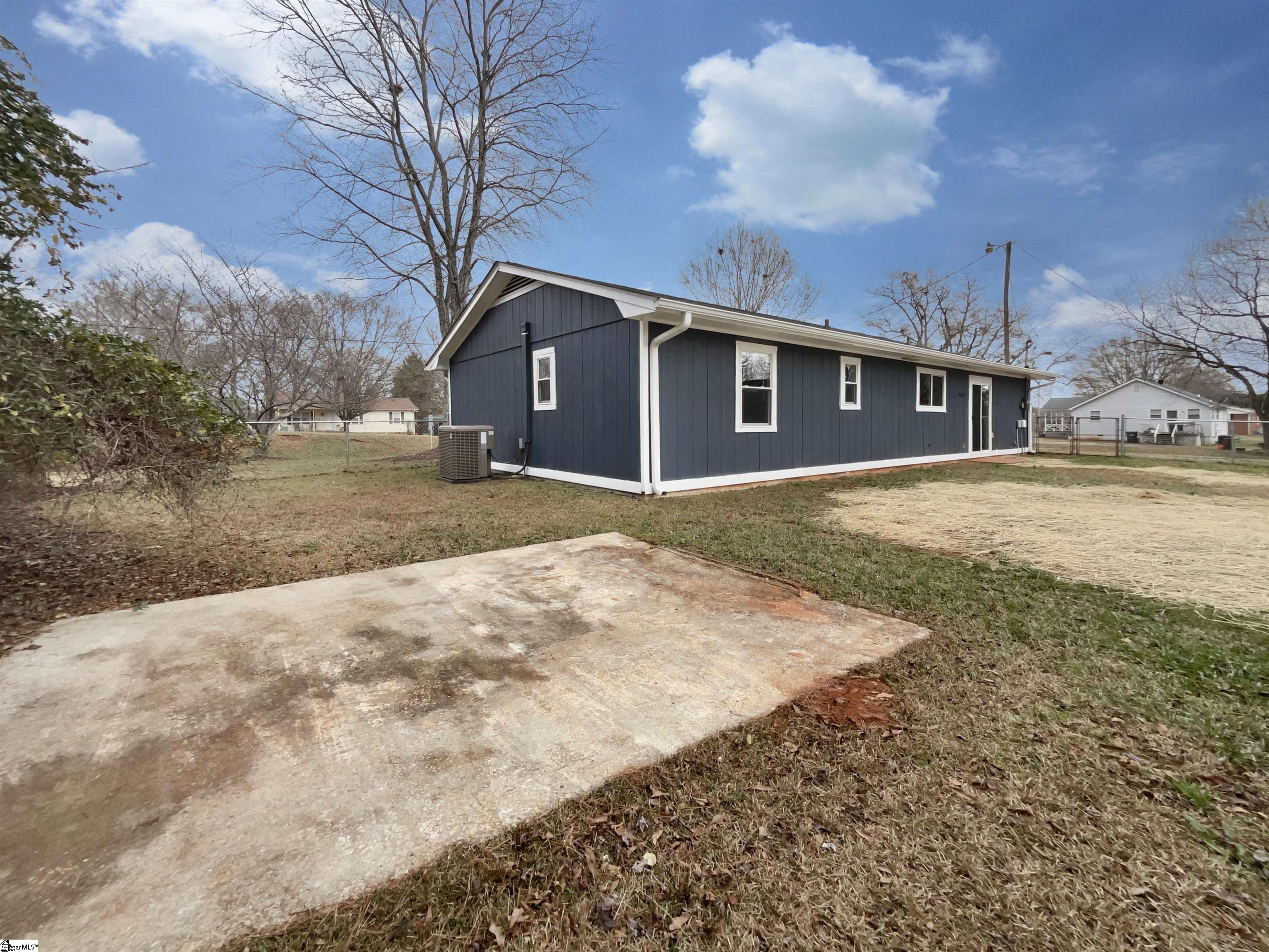 3313 Locust Hill Road Taylors, SC 29687 - Photo 12 of 27 Gallery Image 12
