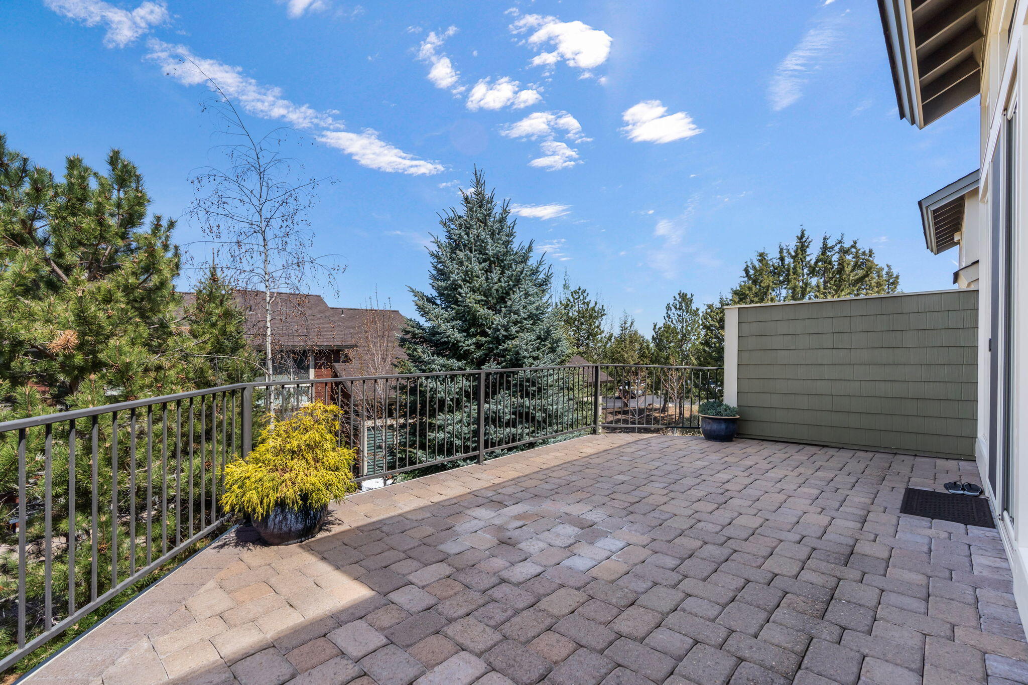 10870 Village Loop Redmond, OR 97756 - Photo 26 of 35 a view of a chair and table in the backyard