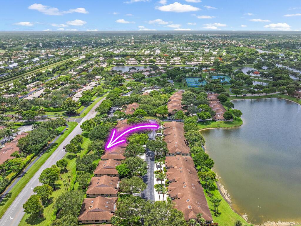 8368 Sunmeadow Lane Boca Raton, FL 33496 - Photo 23 of 29 Aerial