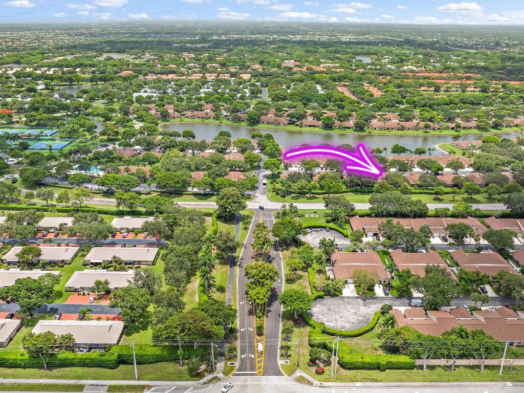 8368 Sunmeadow Lane Boca Raton, FL 33496 - Photo 25 of 29 Aerial