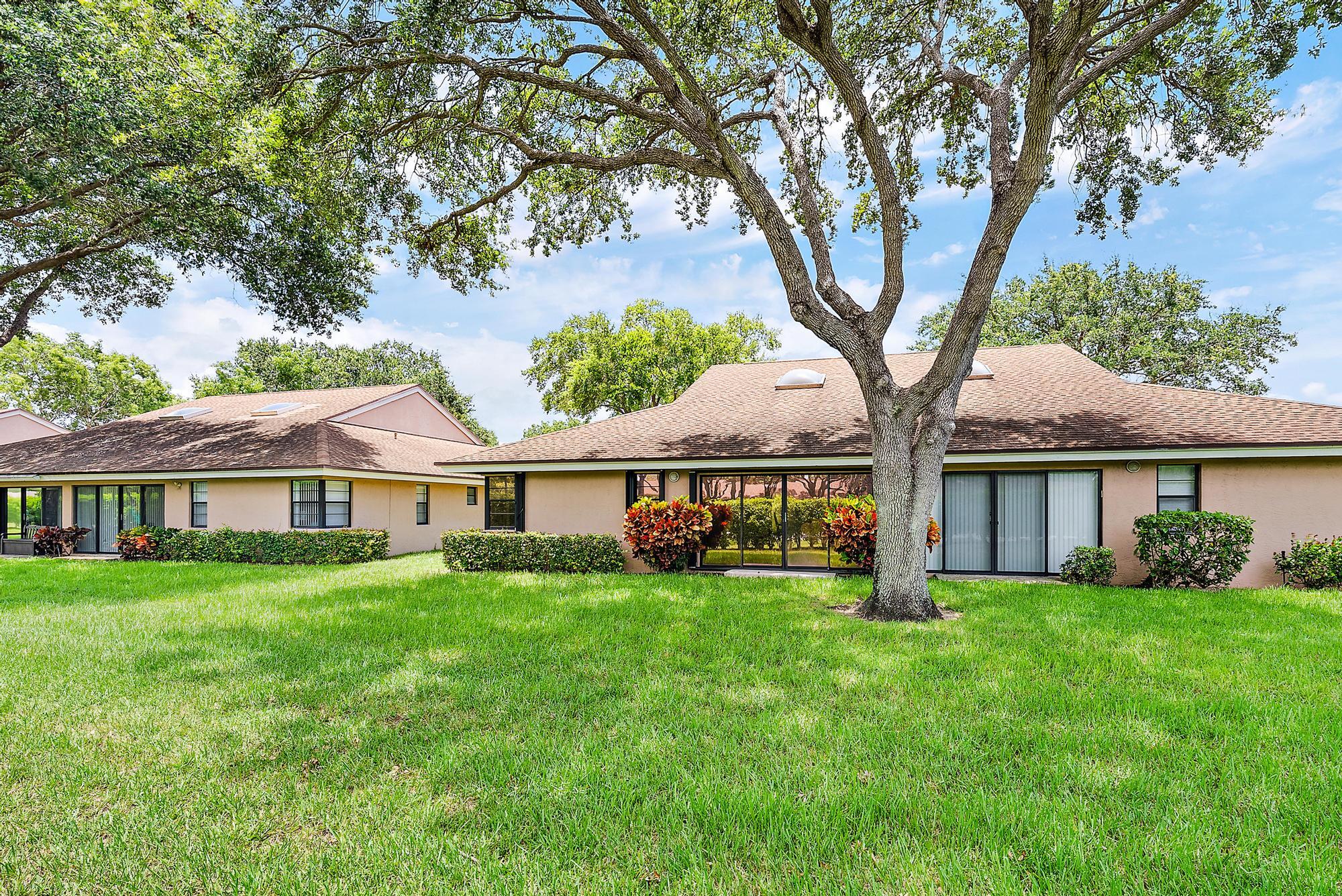 8368 Sunmeadow Lane Boca Raton, FL 33496 - Photo 4 of 29 8368 Sunmeadow Ln
