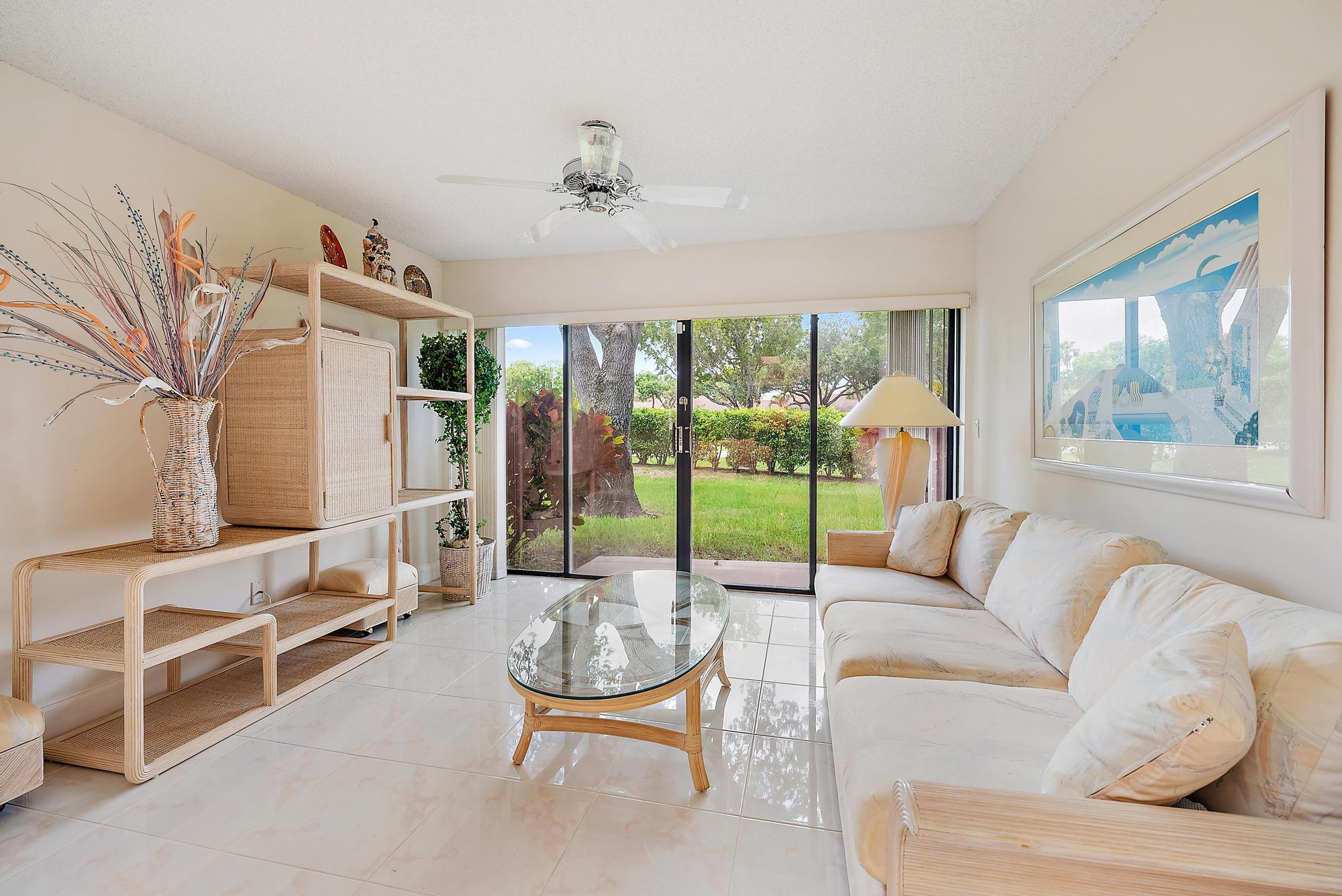 8368 Sunmeadow Lane Boca Raton, FL 33496 - Photo 6 of 29 Sitting room