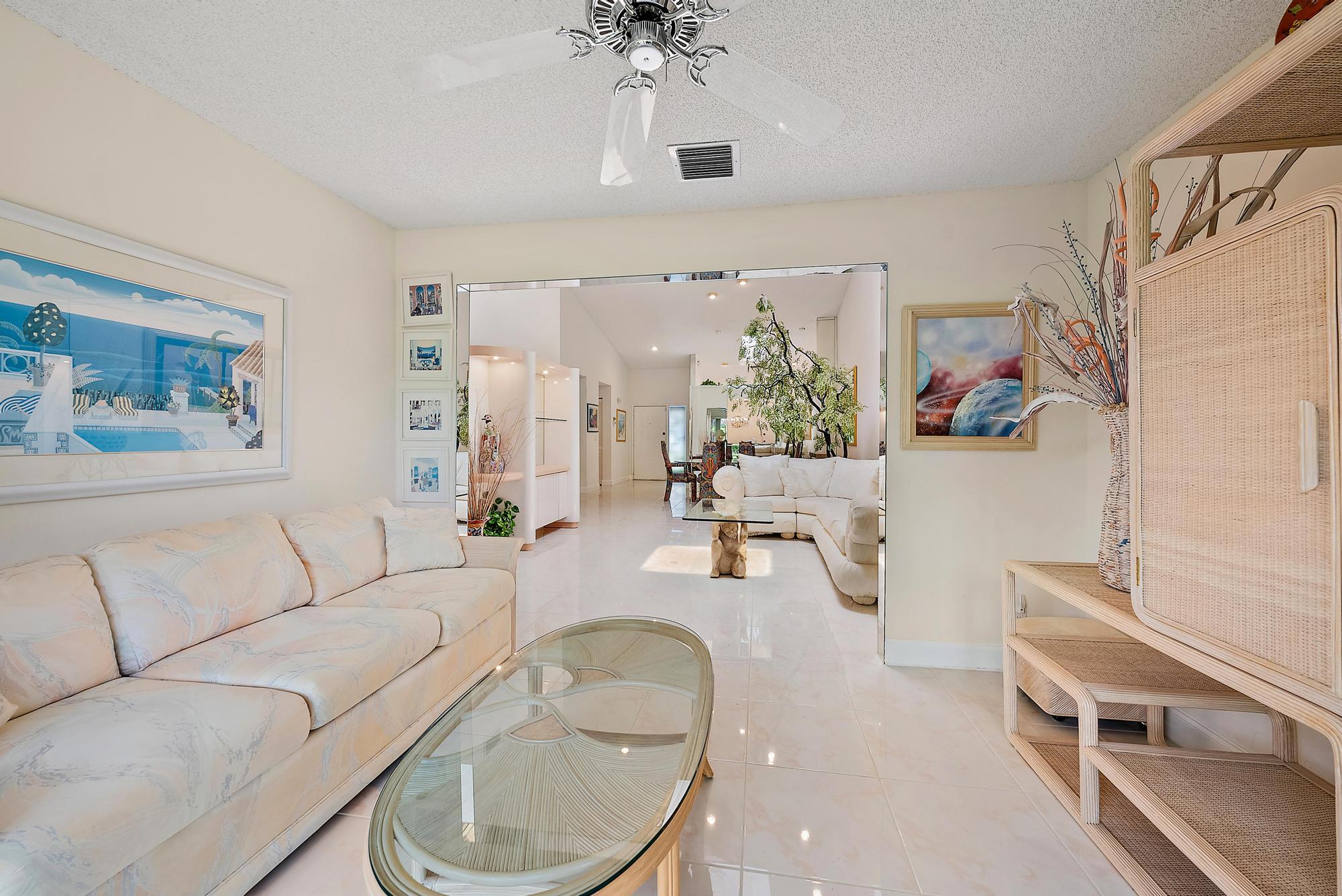 8368 Sunmeadow Lane Boca Raton, FL 33496 - Photo 7 of 29 Sitting room