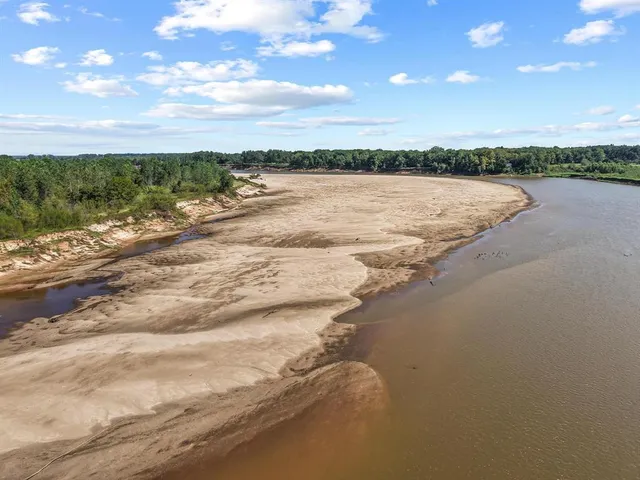 a view of an ocean beach