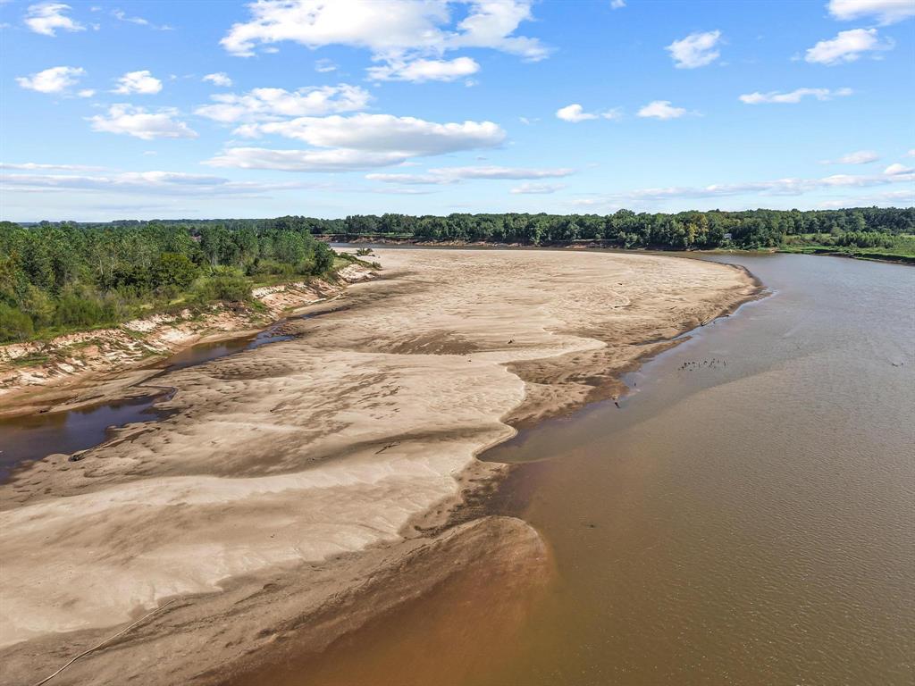 0 North 4540th Road Clarksville, TX 75426 - Photo 27 of 40 a view of an ocean beach