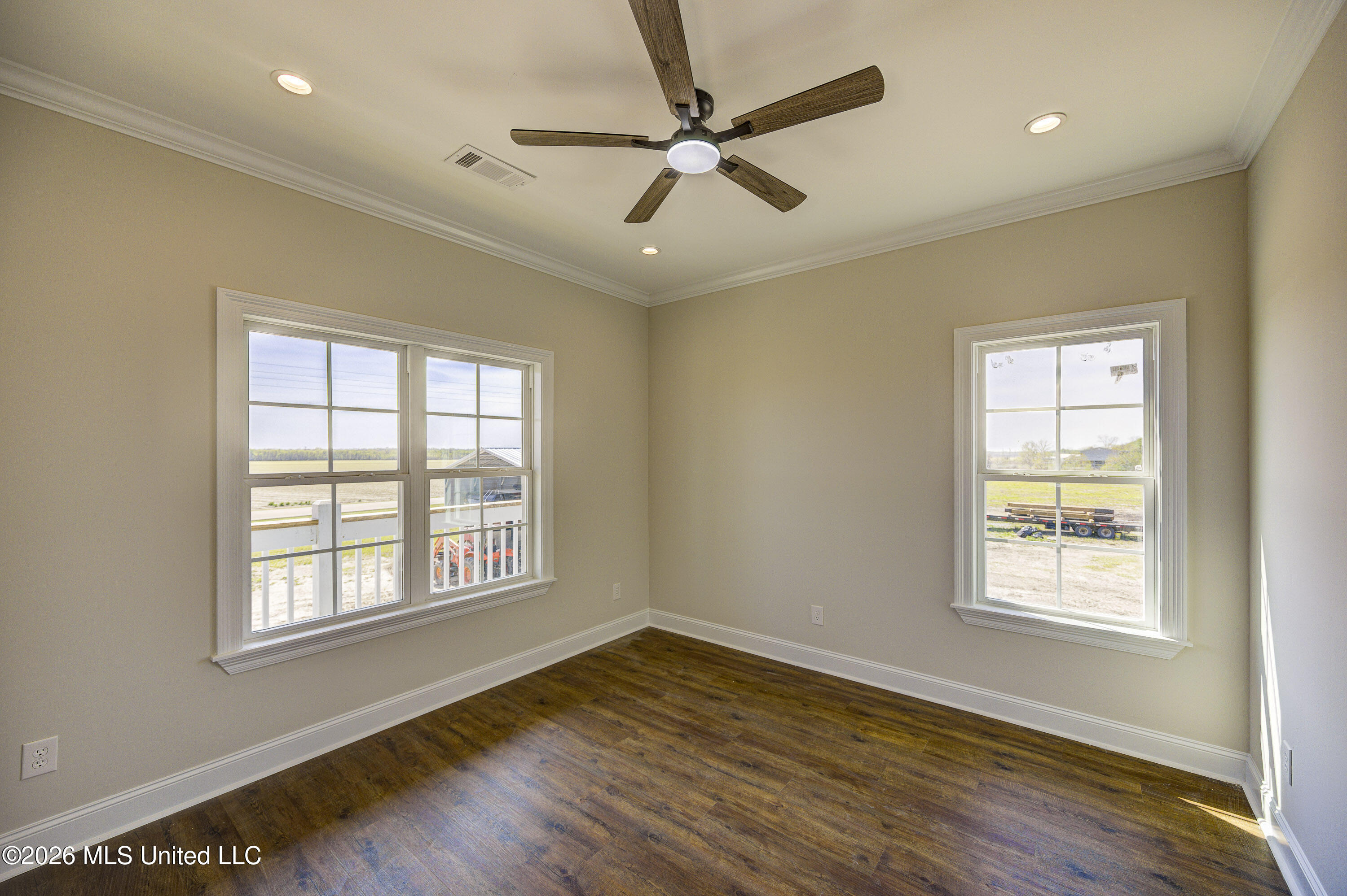 2412 Eagle Lake Shore Road Vicksburg, MS 39183 - Photo 18 of 30 Second Bedroom-2