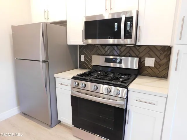 $3,000 | 116 Maegan Place, Unit 11, Thousand Oaks, CA 91362