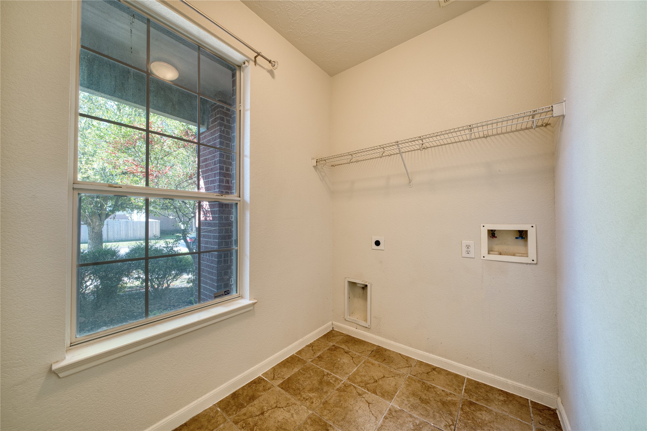 6610 Autumn Sunset Lane Spring, TX 77379 - Photo 20 of 45 a view of a small space