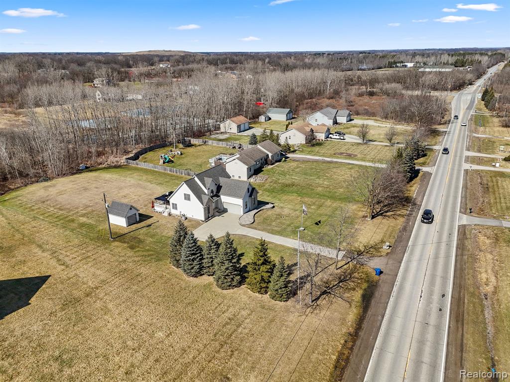 10102 Fenton Road Fenton, MI 48430 - Photo 40 of 47