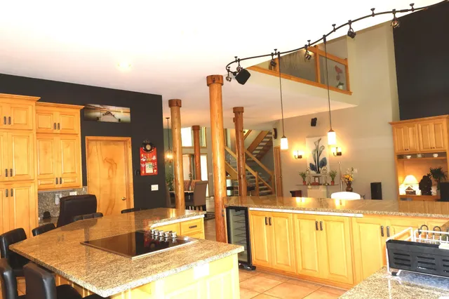 $850,000 | 12625 Sable Drive, Burnsville, MN 55337