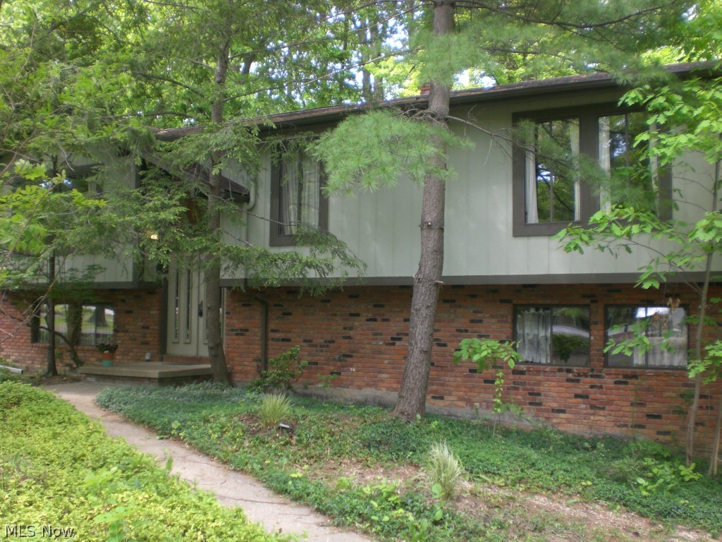 4983 Harris Road Broadview Heights, OH 44147 - Photo 2 of 25 BRICK AND CEDAR FRONT