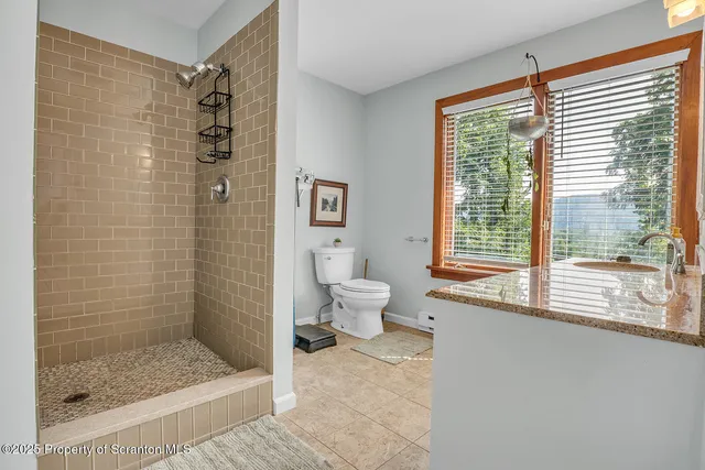 $399,500 | 40 Winola Avenue, Tunkhannock, PA 18657