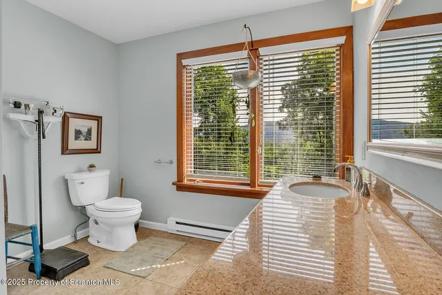 $399,500 | 40 Winola Avenue, Tunkhannock, PA 18657