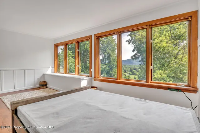 $399,500 | 40 Winola Avenue, Tunkhannock, PA 18657