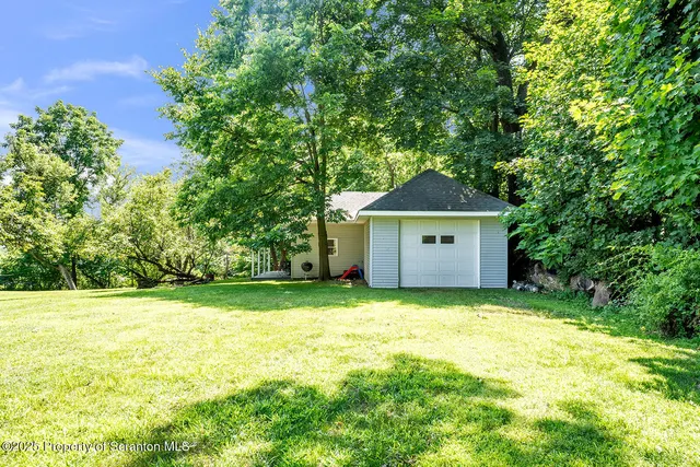 $399,500 | 40 Winola Avenue, Tunkhannock, PA 18657