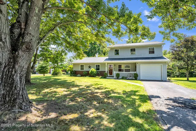 $399,500 | 40 Winola Avenue, Tunkhannock, PA 18657