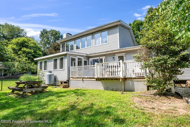 $399,500 | 40 Winola Avenue, Tunkhannock, PA 18657