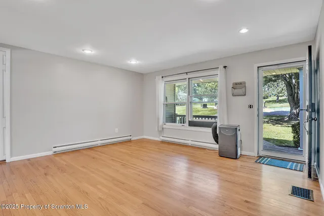 $399,500 | 40 Winola Avenue, Tunkhannock, PA 18657