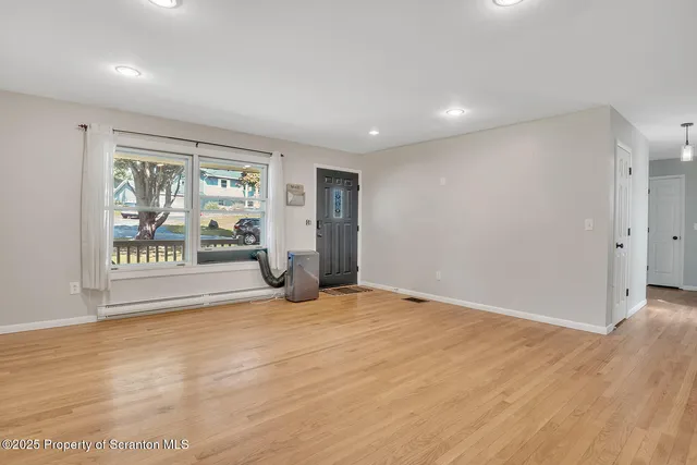 $399,500 | 40 Winola Avenue, Tunkhannock, PA 18657