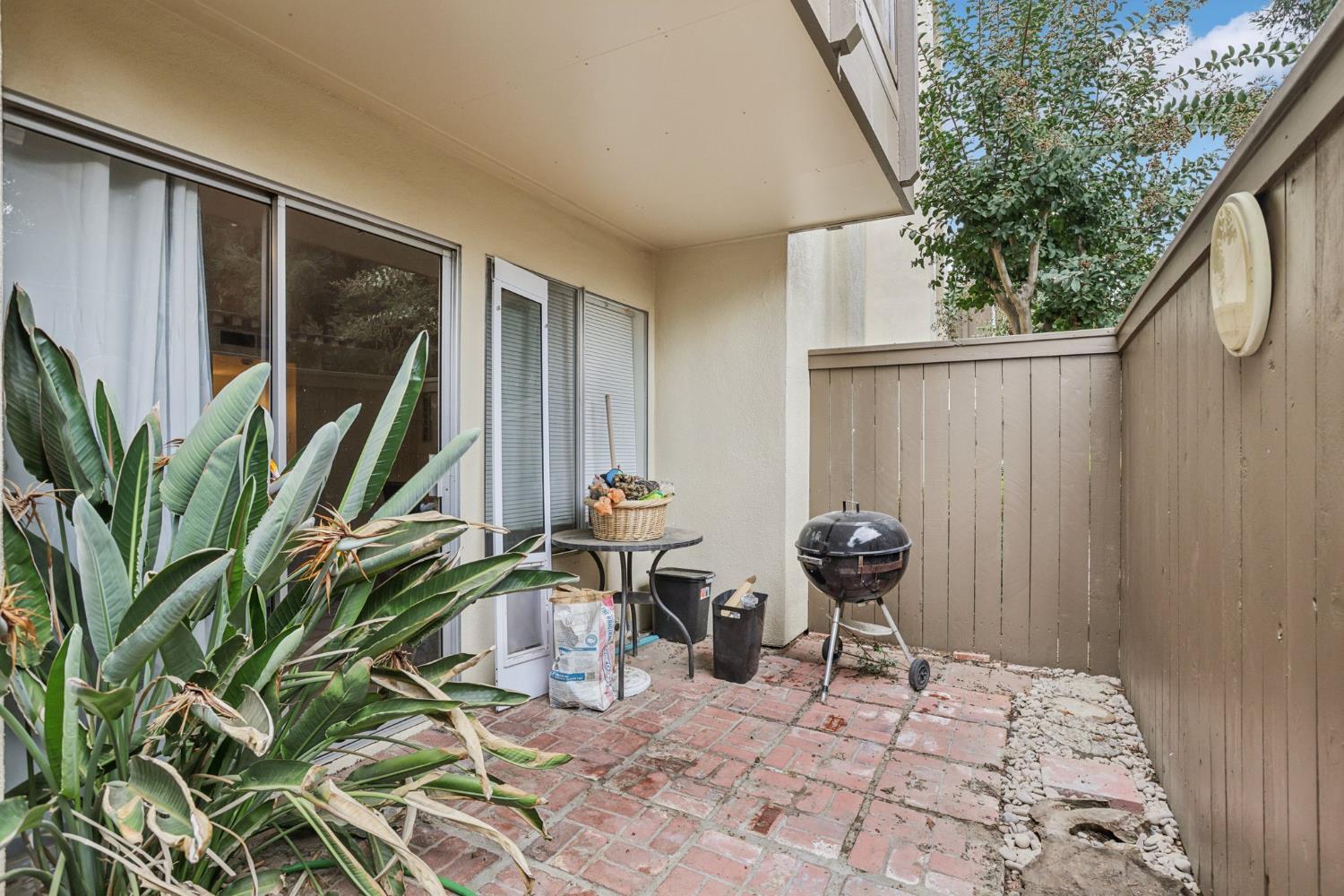 3700 Tully Road, Unit 57 Modesto, CA 95356 - Photo 20 of 34 a view of an outdoor space with seating area