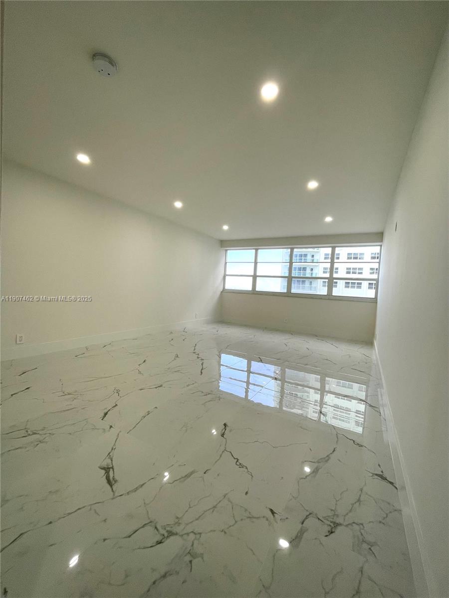 3430 Galt Ocean Drive, Unit 908 Fort Lauderdale, FL 33308 - Photo 12 of 17