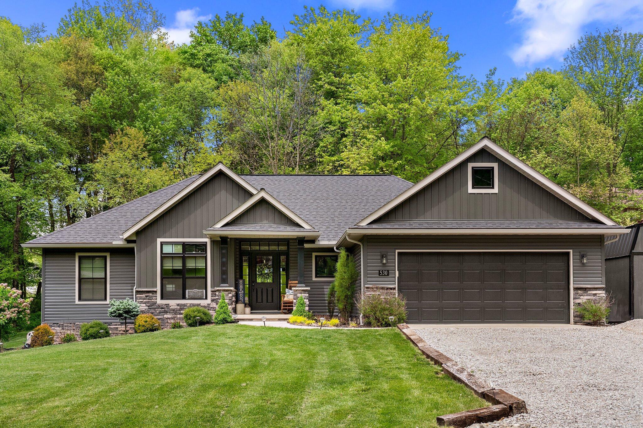 530 Terrace Ridge Circle Howard, OH 43028 - Photo 4 of 49 DSC07431
