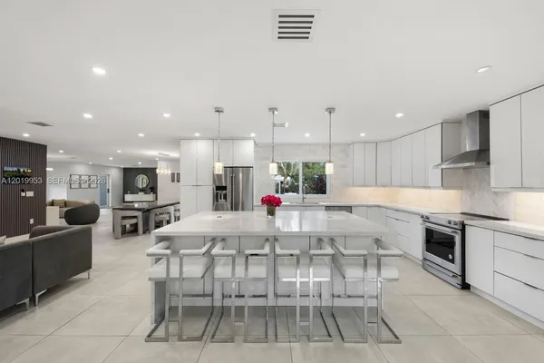 $1,850,000 | 600 Northeast 4th Street, Pompano Beach, FL 33060