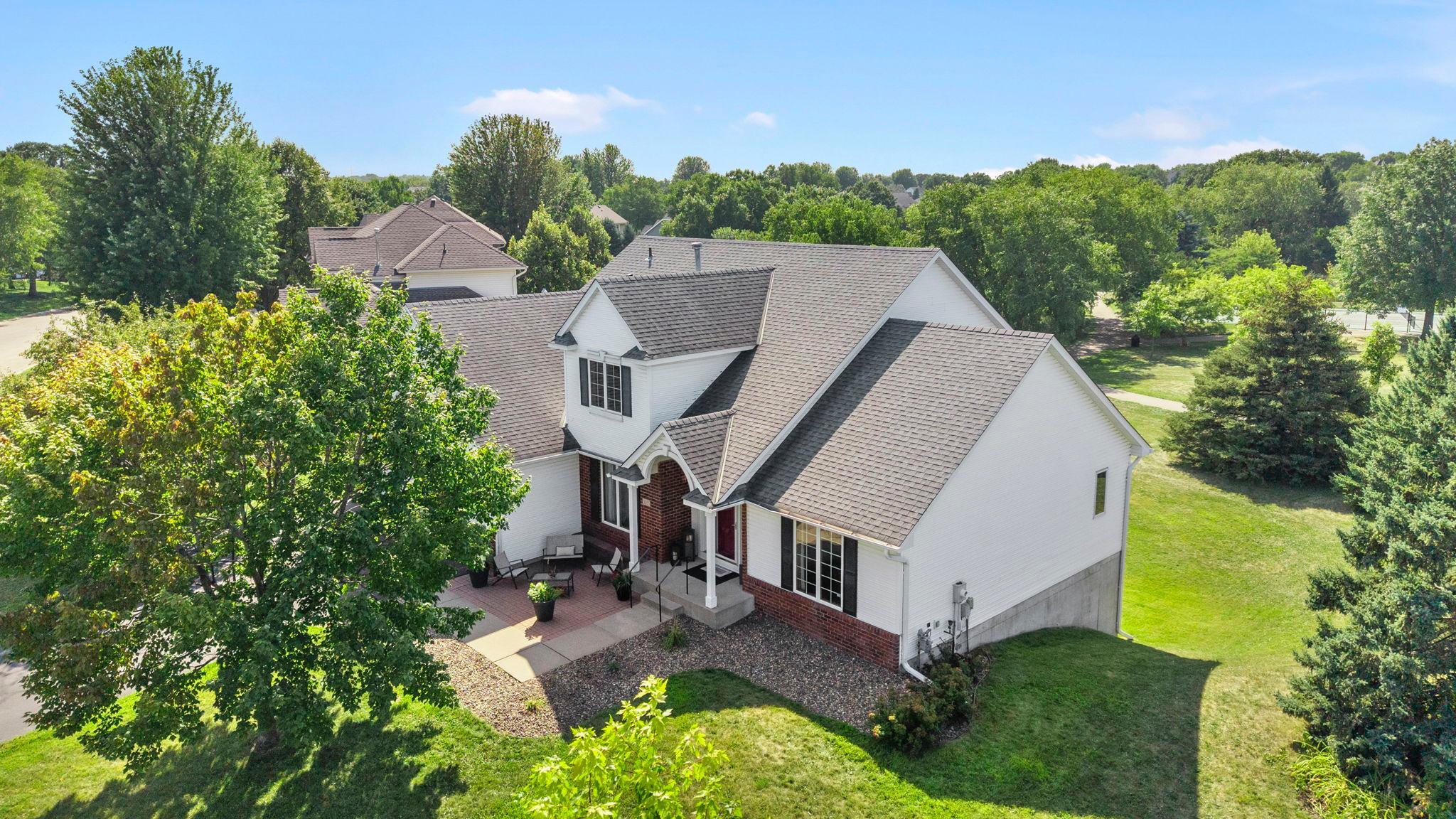 3685 Commonwealth Road Woodbury, MN 55125 - Photo 3 of 56 Gallery Image 3