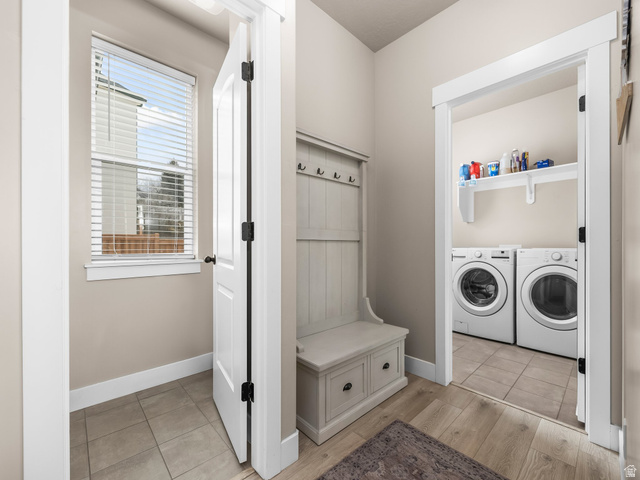 102 Elk Ridge Drive Elk Ridge, UT 84651 - Photo 13 of 61 Half bath and laundry room on the main floor.