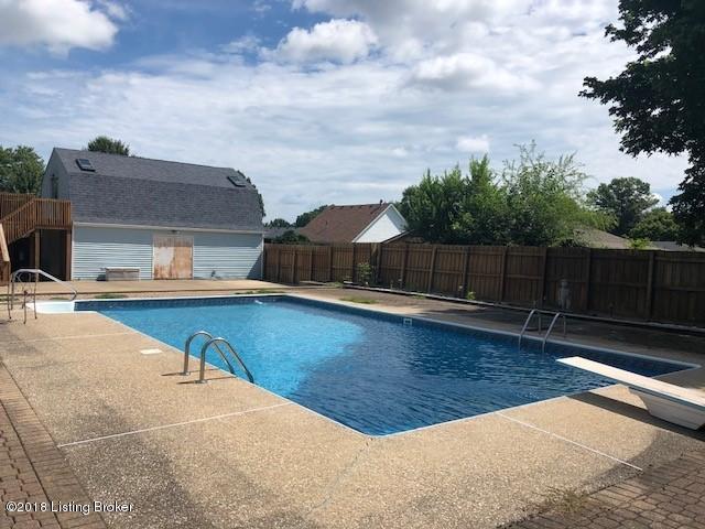 4715 Dover Road Louisville, KY 40216 - Photo 19 of 33 19