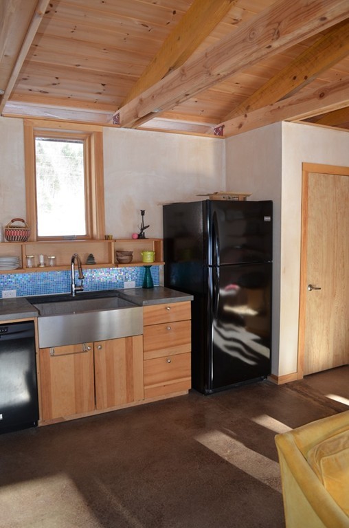 434 Main Road Colrain, MA 01340 - Photo 3 of 13