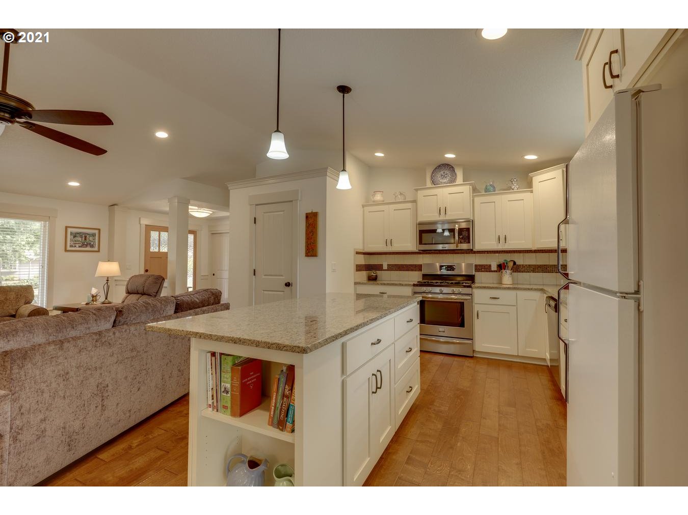 16660 South Beckman Road Oregon City, OR 97045 - Photo 6 of 31 Gallery Image 6