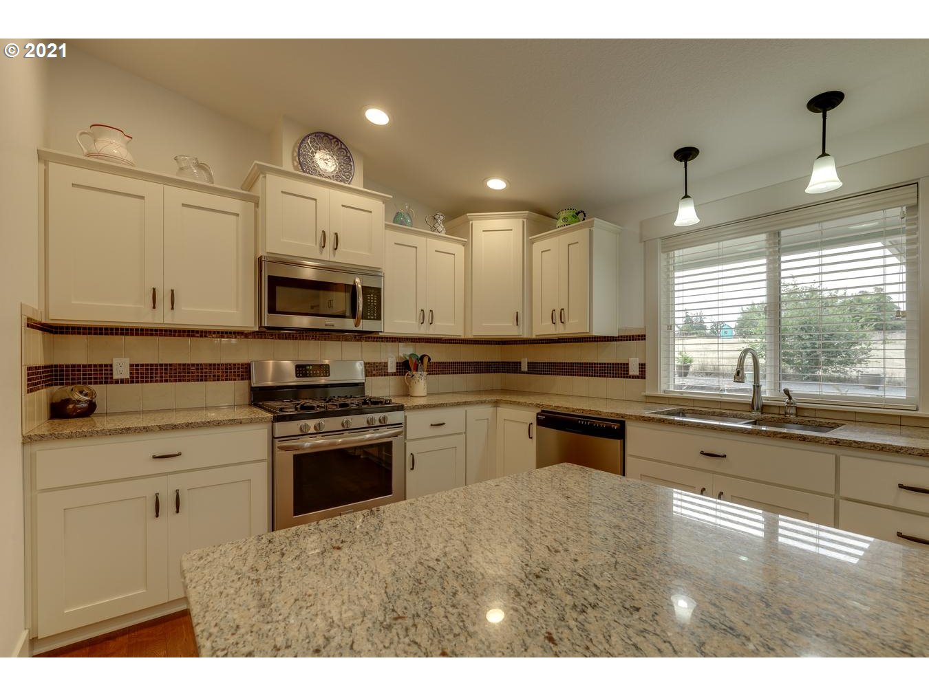 16660 South Beckman Road Oregon City, OR 97045 - Photo 7 of 31 Gallery Image 7