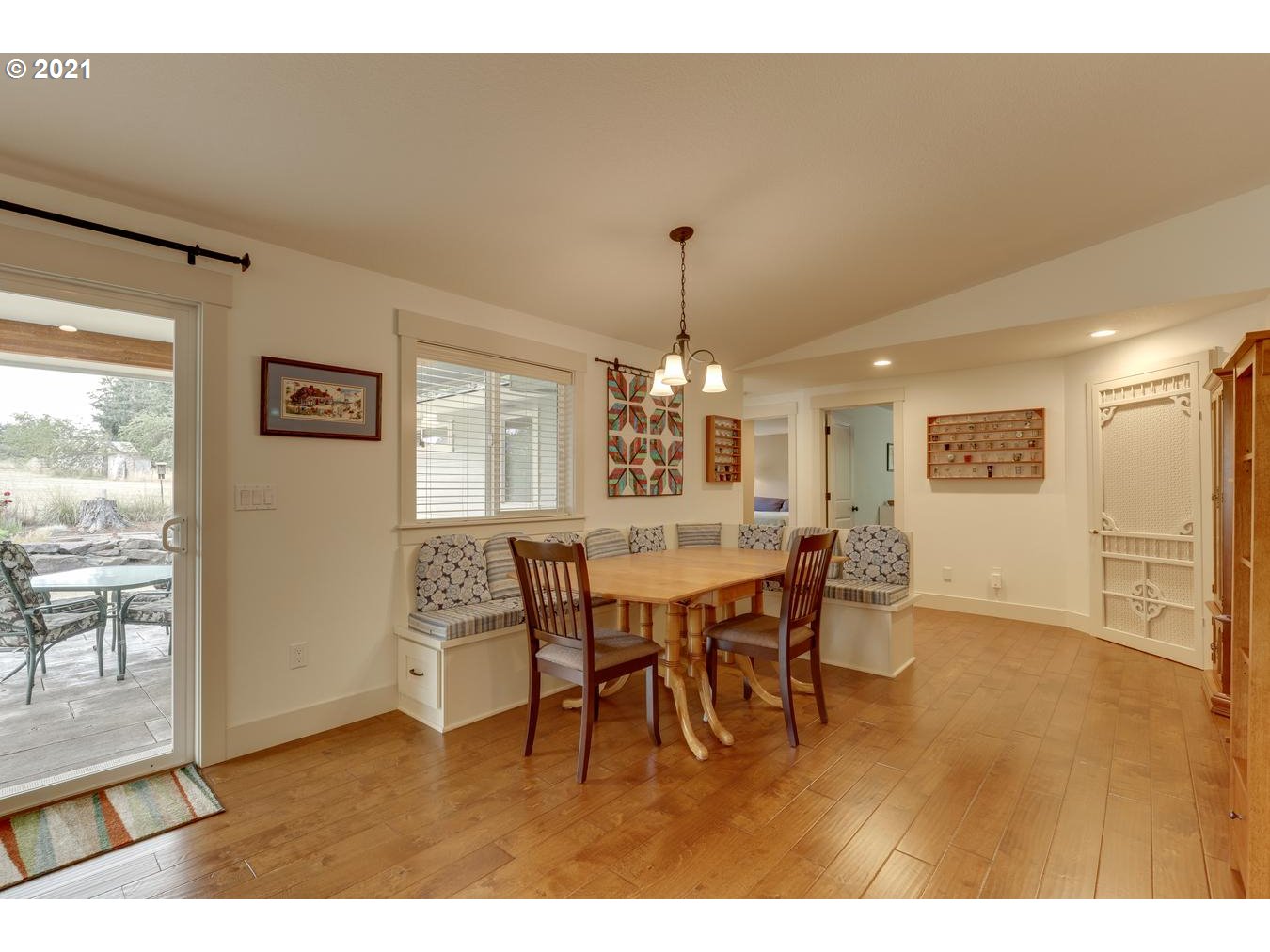 16660 South Beckman Road Oregon City, OR 97045 - Photo 10 of 31 Gallery Image 10