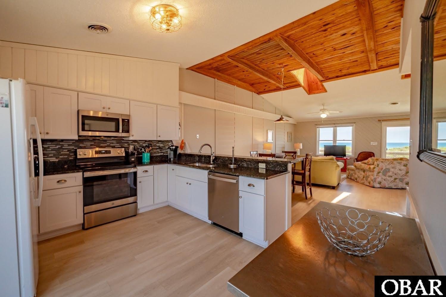 10317 South Old Oregon Inlet Road Nags Head, NC 27959 - Photo 35 of 50 Updated Kitchen