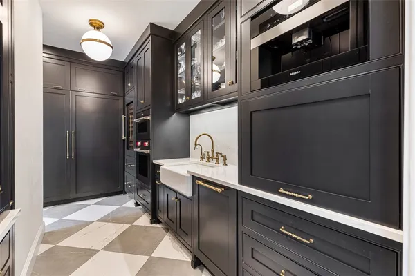 $3,500,000 | 101 Congdon Street, Providence, RI 02906