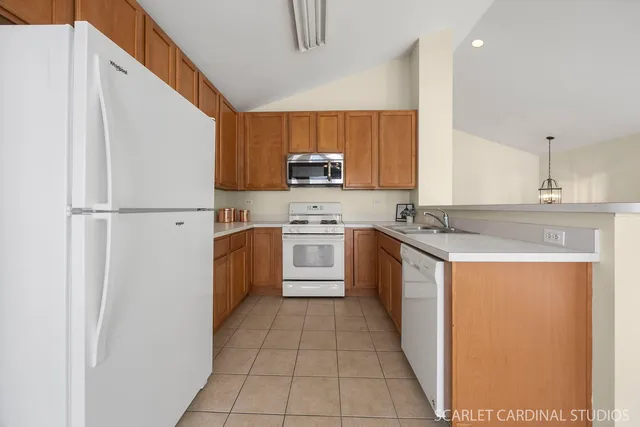 $275,000 | 2464 Emily Lane, Elgin, IL 60124