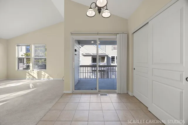 $275,000 | 2464 Emily Lane, Elgin, IL 60124