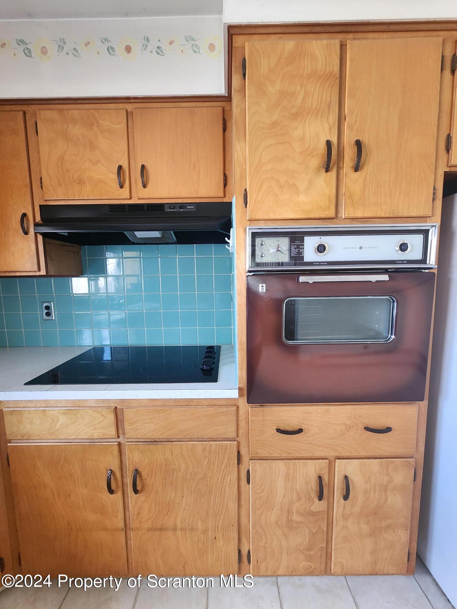 1767 Newton Ransom Boulevard Clarks Summit, PA 18411 - Photo 18 of 36 Gallery Image 18